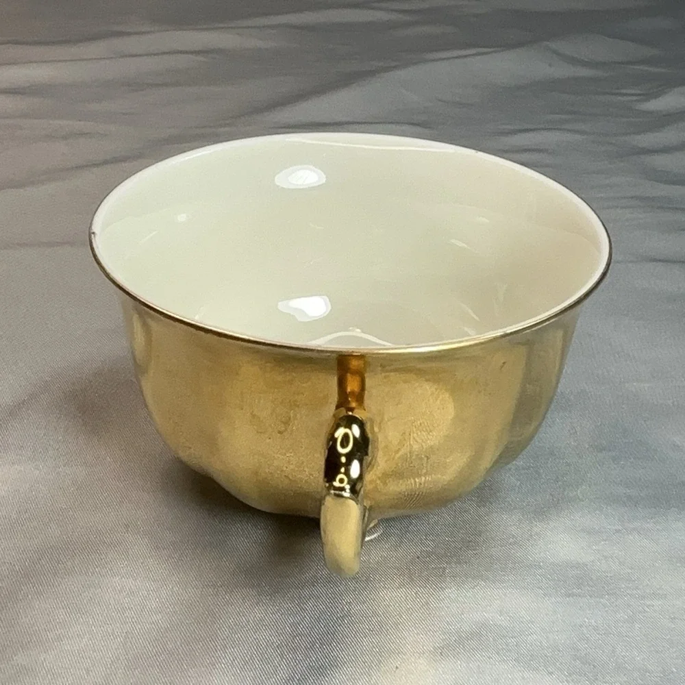 Heavy Gold Schwarzenhammer Bavaria Teacup Saucer Gold Gilt Germany 1940